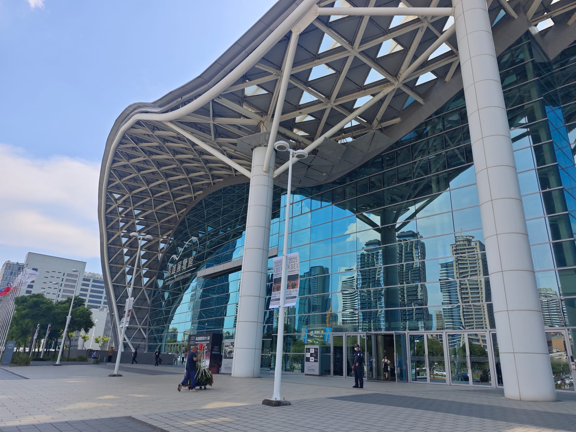 #4 - 《高勝算決策》心得：決策不是孤單冒險，要有能戳破你盲點的「求真團體」